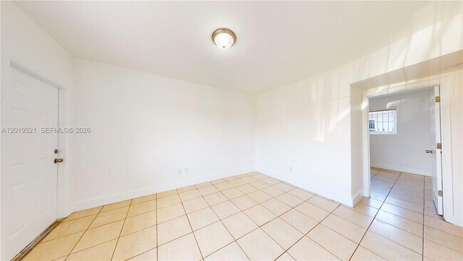 Foto del edificio - 1190 NW 65th St