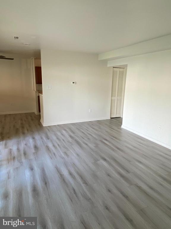 Foto del edificio - 5438 85th Ave