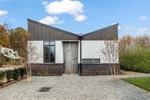 Building Photo - 360 2nd St