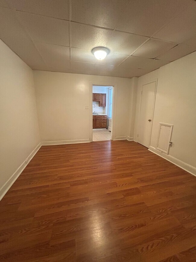 Foto del edificio - 727 Linden Ave