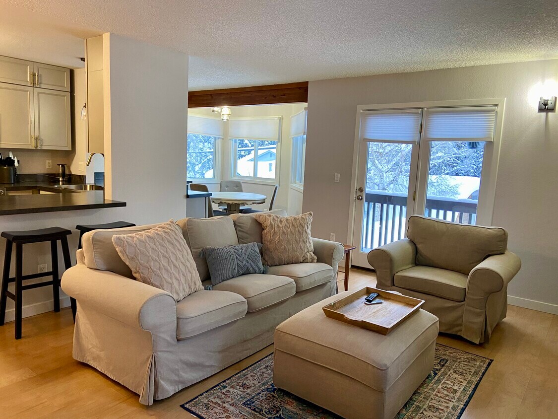 Foto principal - 3041 E 42nd Ave