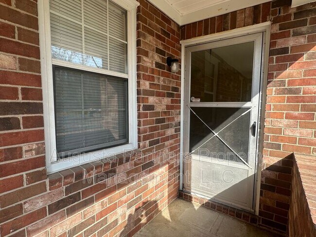 Foto del edificio - 4613 Renee St