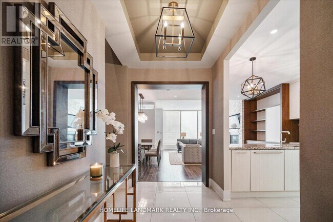 Building Photo - 29 Queens Quay E