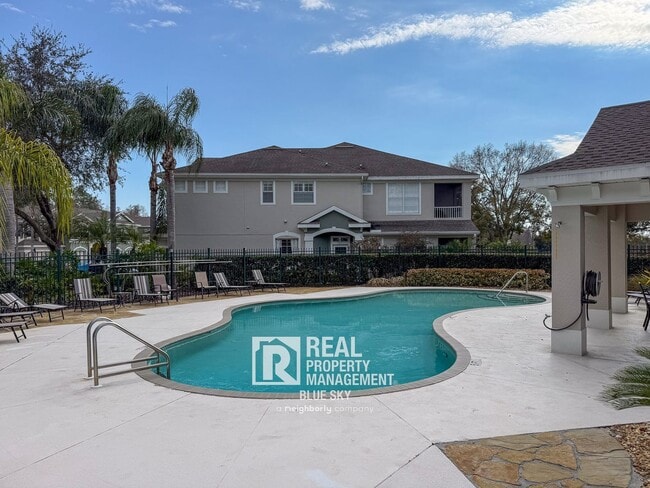 Photo - 2047 Park Crescent Dr Townhome