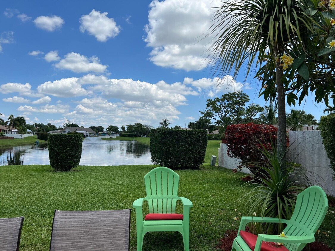 Foto principal - 2749 SW 5th St