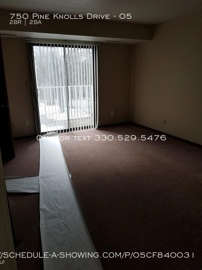 Building Photo - 750 Pine Knolls Dr