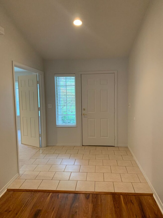 Building Photo - 3 bedroom, 2 bath home on Harbor Links Gol...
