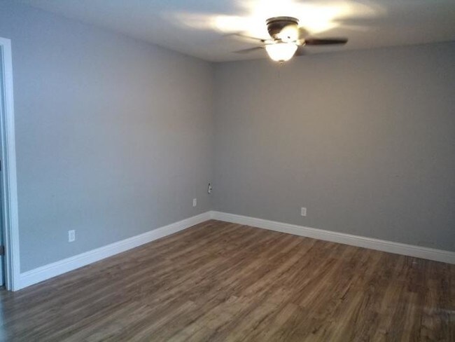 Building Photo - 1 bedroom in Pollock Pines CA 95726