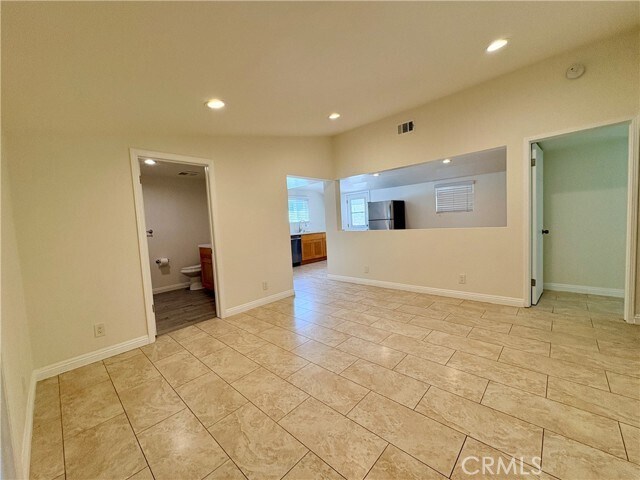 Foto del edificio - 1641 N Towne Ave