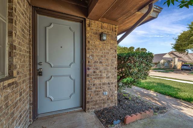 Foto del edificio - 808 Windcrest Dr