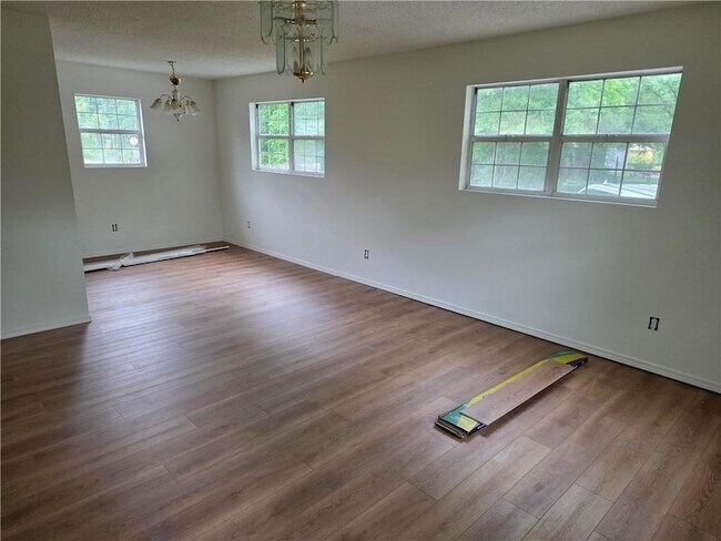 Foto del edificio - 72475 Jasmine St