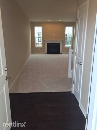 Building Photo - 9739 Prairie Smoke Dr