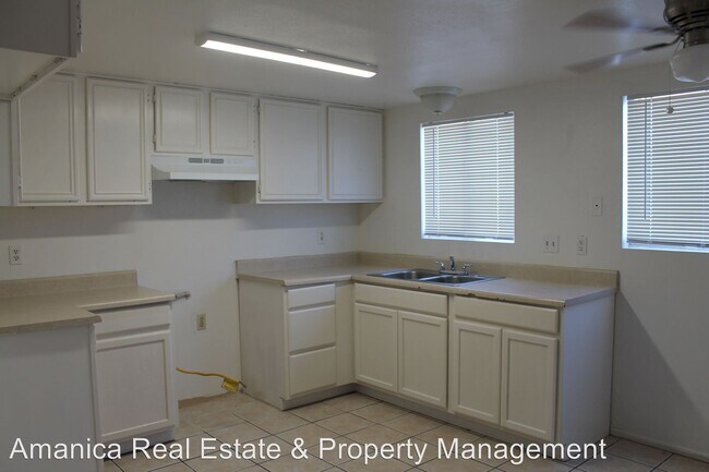 Building Photo - 15161 Pepper Ct