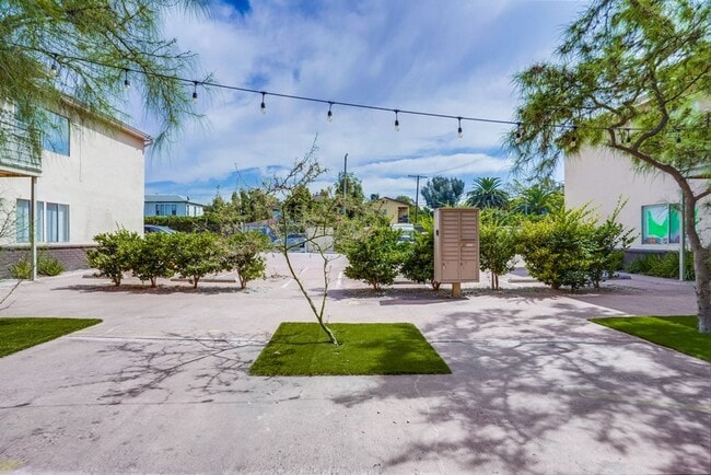 Foto del edificio - 2425 S Ridgeley Dr