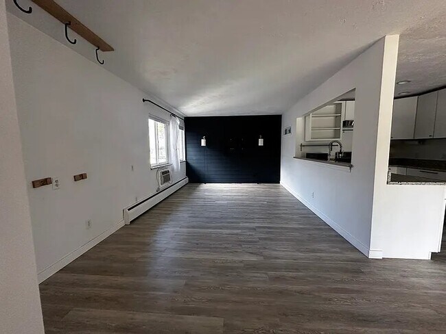 Foto del edificio - 1895 Alpine Ave.