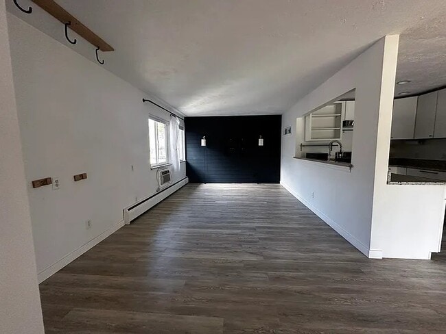 Photo - 1895 Alpine Ave. Apartment