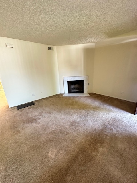 Building Photo - 215 S Hudson Ave