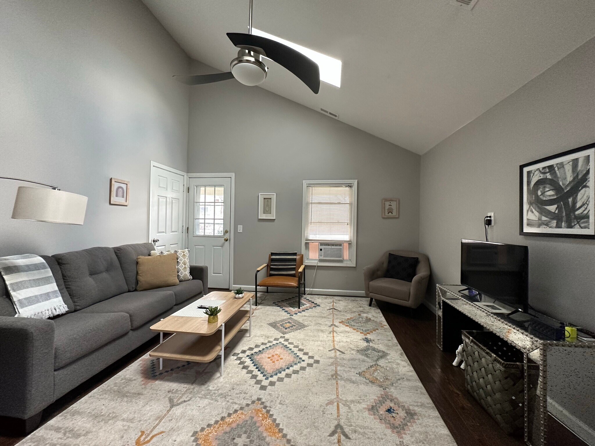 2249 W.11th Street Cleveland, OH 44113 – photo 3