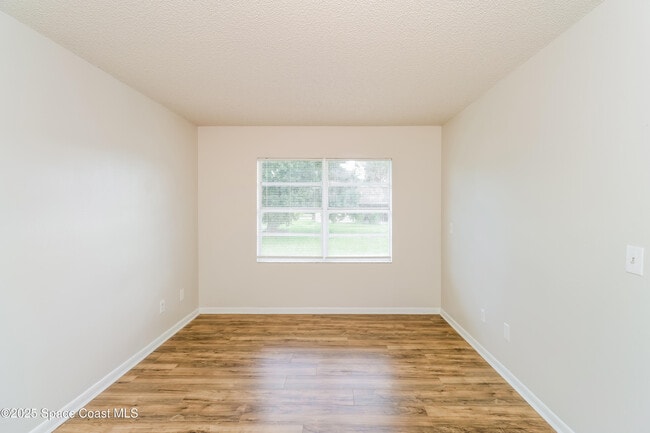Foto del edificio - 822 7 Gables Cir SE