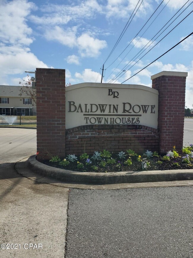 Building Photo - 1006 Baldwin Rowe Cir