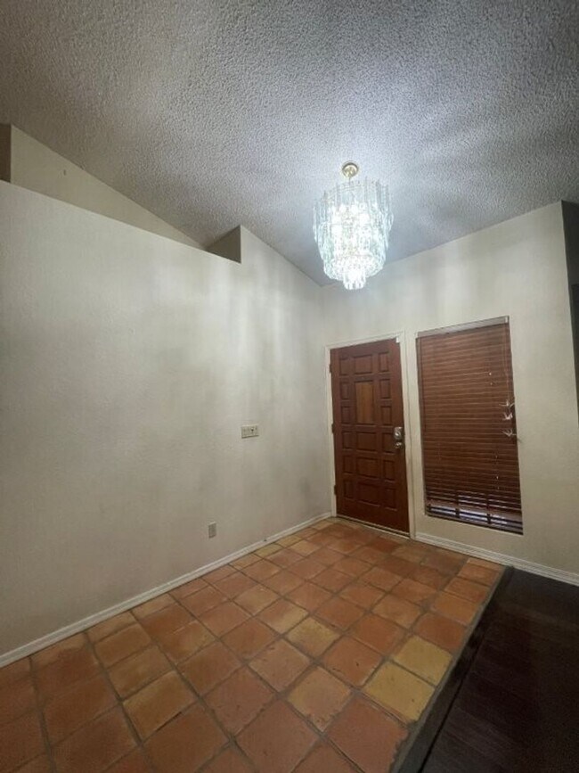 Photo - 6049 W Grandview Rd House