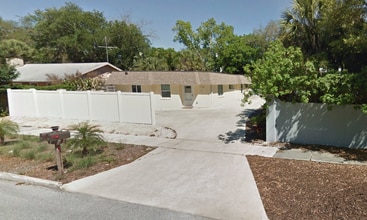 Building Photo - 997 Virginia Dr