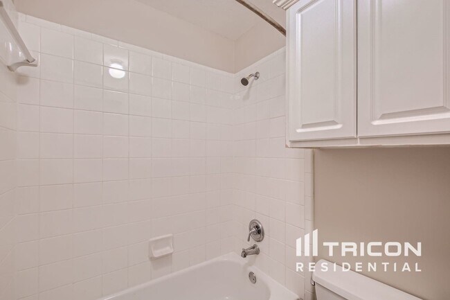 Foto del edificio - 122 Freedom Ct