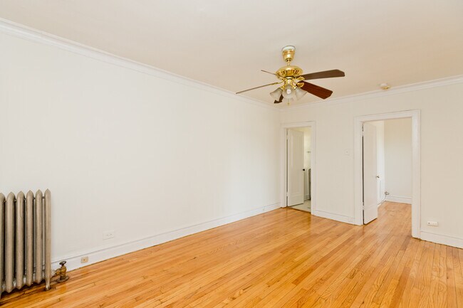 Foto del edificio - 1416 W Hutchinson St