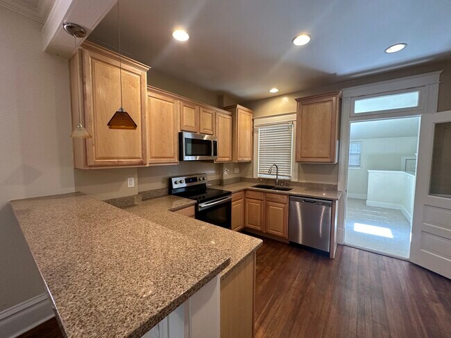 Kitchen - 1753 N Washington St