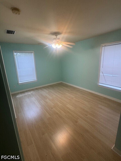 Foto del edificio - 722 SW 35th St