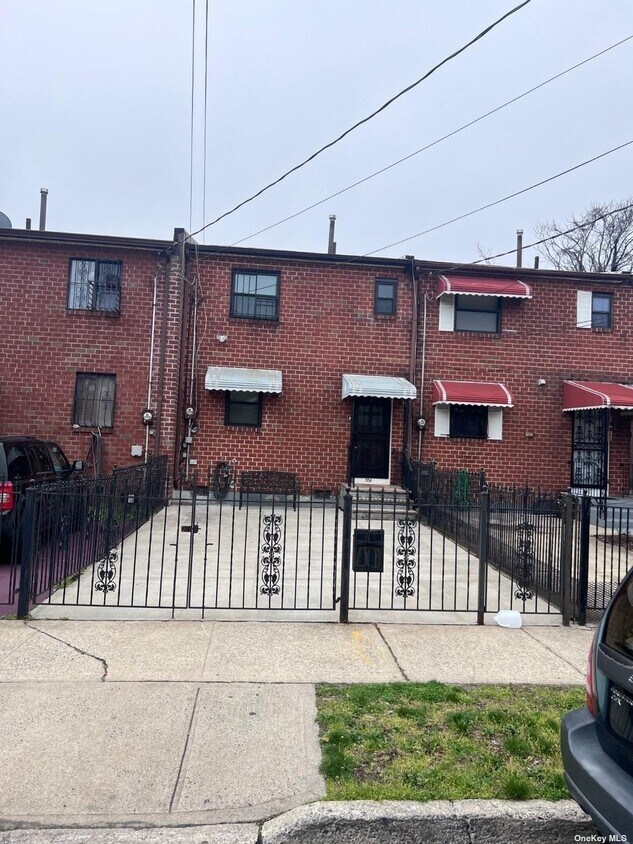 Foto principal - 554 Powell St
