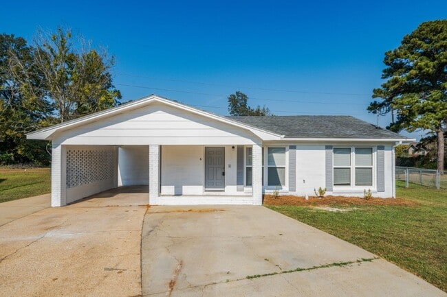 Bright, Updated & Ready for You – 3BR Home... - Bright, Updated & Ready for You – 3BR Home...