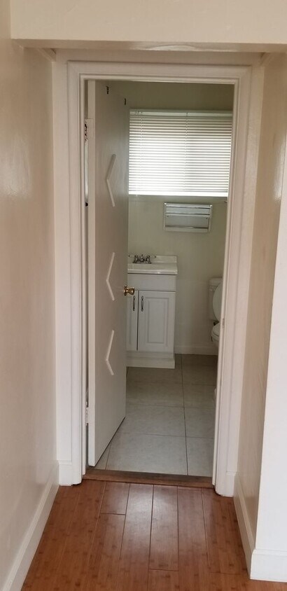 Foto del edificio - Cute 1Bd 1 Ba Unit in NE Santa Maria
