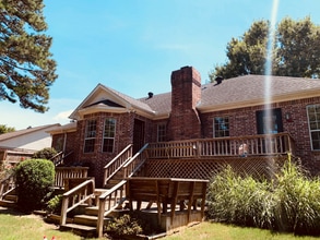 Building Photo - 3040 Sassy Rd