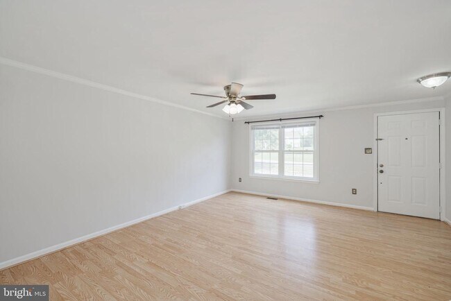 Building Photo - 7306 Crestleigh Way