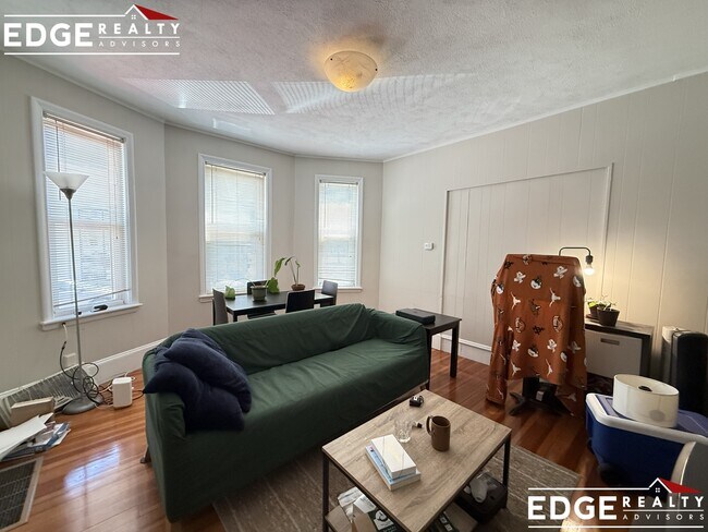 Foto del edificio - 437 Washington St