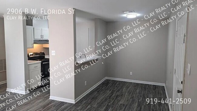 Foto del edificio - 2906 W Florida St