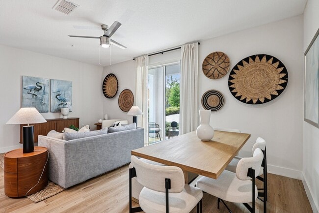 Foto del edificio - Cacema Townhomes