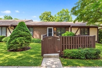 Building Photo - 167 Cambridge Dr