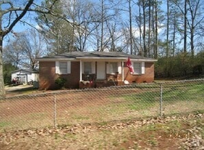 Building Photo - 88 Poplar Dr