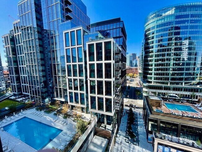 Building Photo - 135 Seaport Blvd