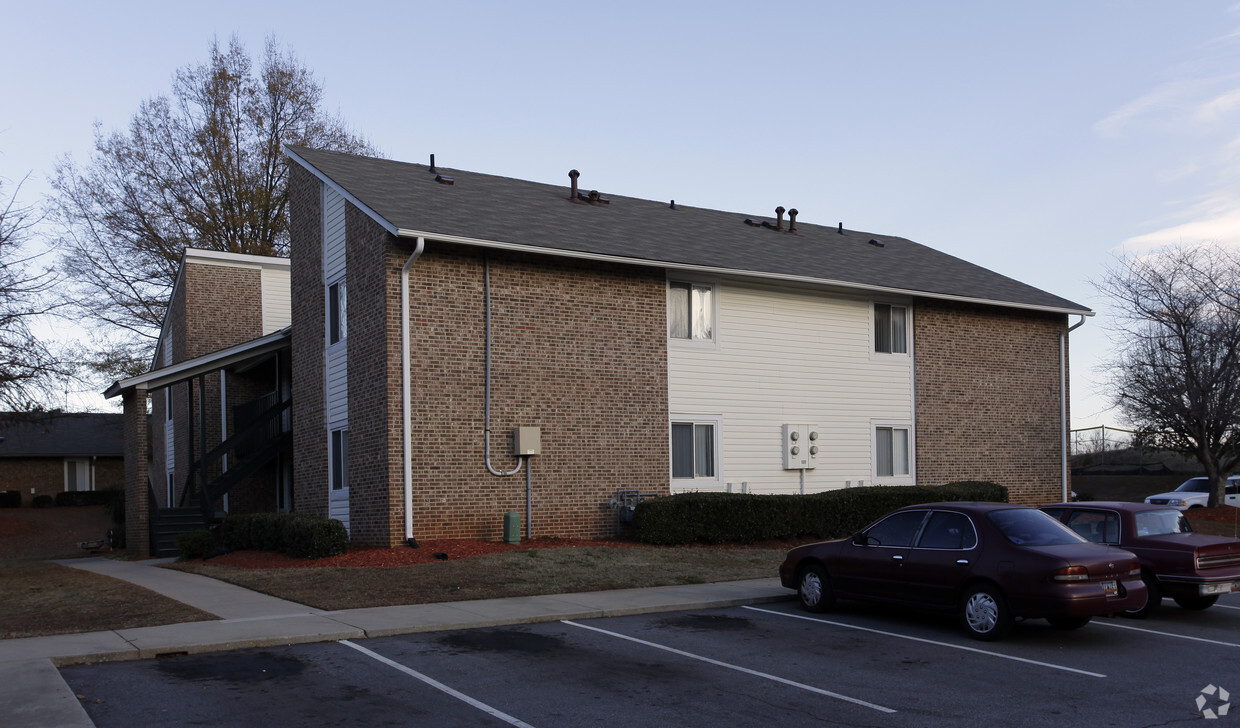 Primary Photo - Woodstream Apartments