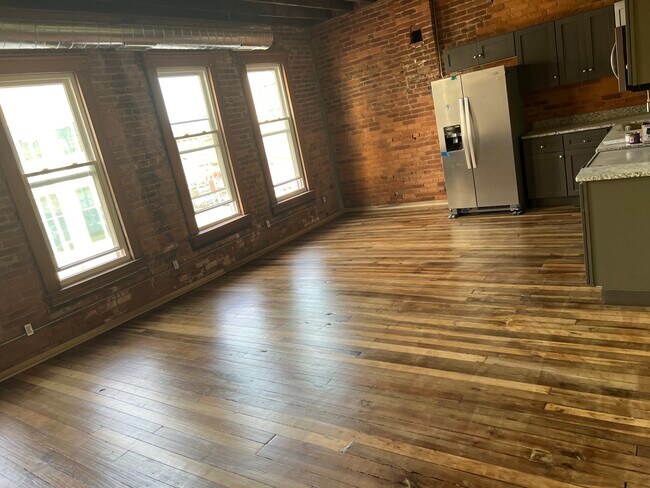 Foto del edificio - 1609 Winchester Ave