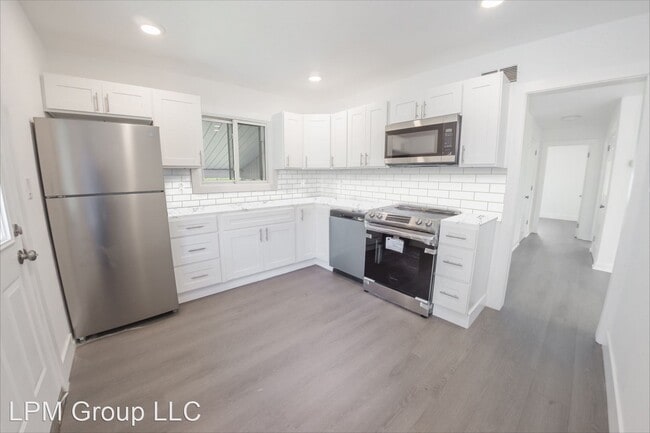 Building Photo - 4 br, 1 bath House - 1630 N Irving