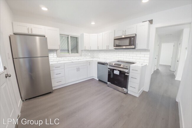 Foto del edificio - 4 br, 1 bath House - 1630 N Irving