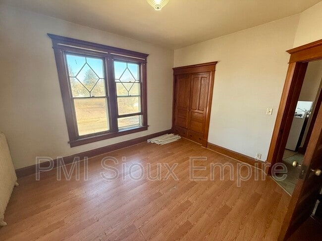 Foto del edificio - 731 W 18th St