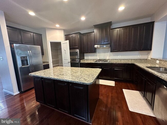 Foto del edificio - 22865 Lacey Oak Terrace