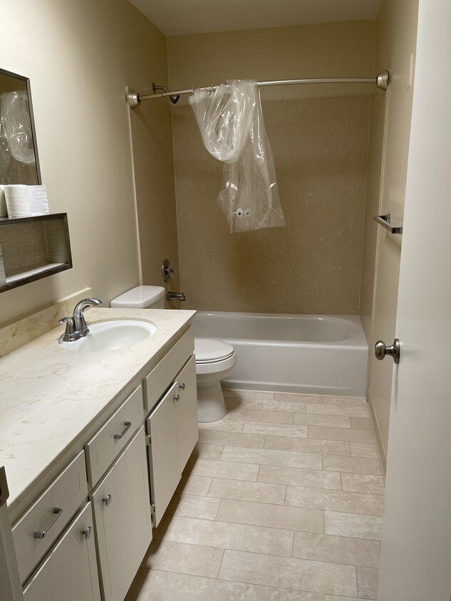 Bathroom - 491 Richmond Dr