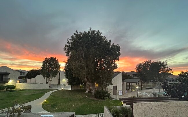 Foto del edificio - 800 Coriander Dr