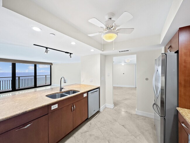 Building Photo - 3000 N Ocean Dr